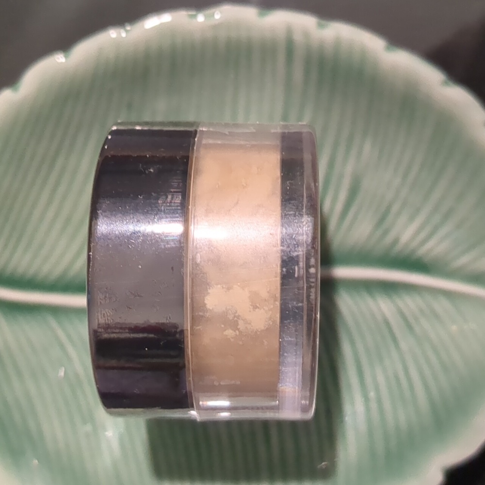 Setting Powder - Picture 2 of 3